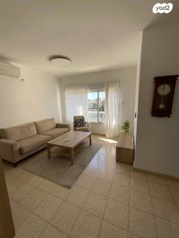 דירה, מנחם בייליס, כרמליה, חיפה