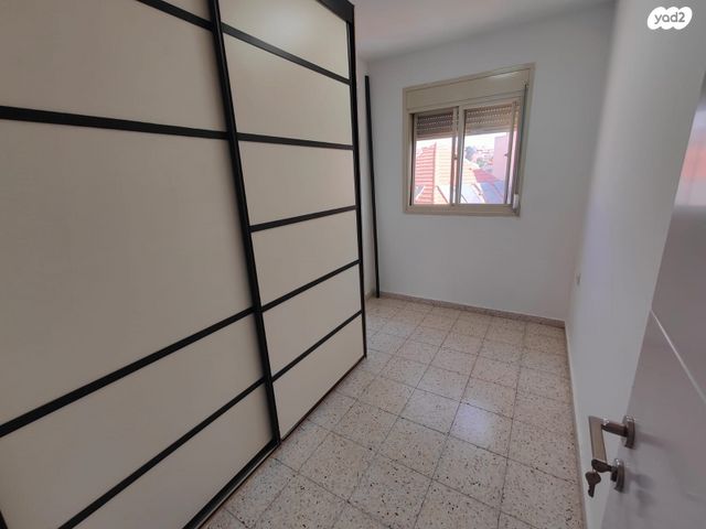 דירה, שדמה, הגליל, כרמיאל