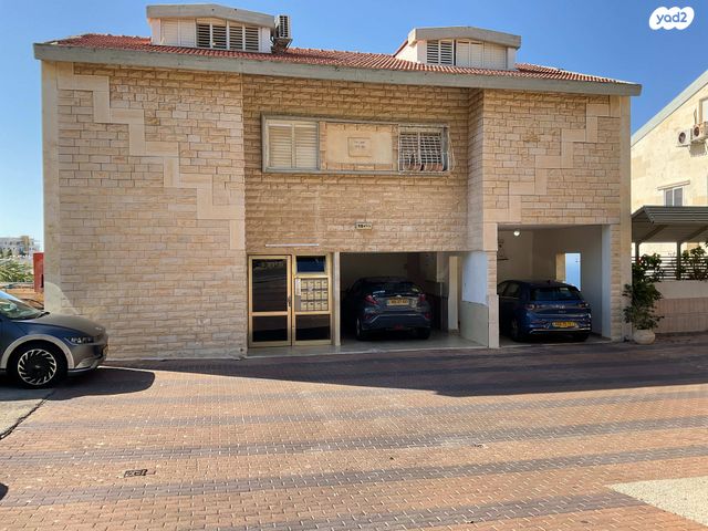 דירה, מנחם בייליס, כרמליה, חיפה