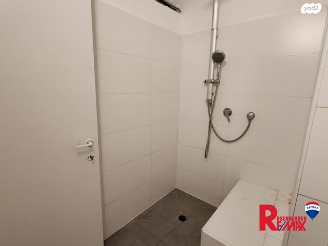 דירה, הרב הרצוג 19, לב העיר, בת ים