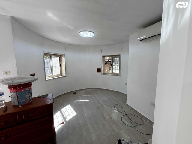 דירה, גדעון האוזנר, ירושלים