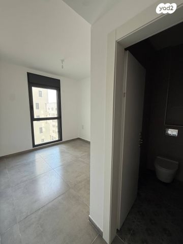 דירה, שדרות ירושלים, תל אביב יפו