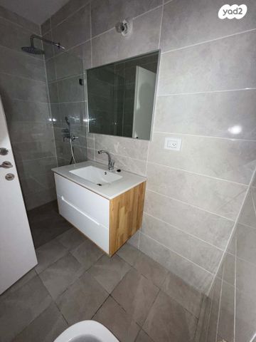 דירה, ראול ולנברג, רמת החייל, תל אביב יפו