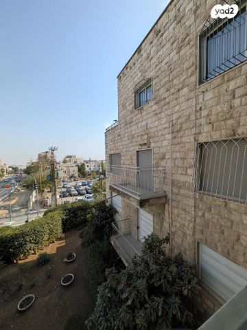 דירה, קרן היסוד 8, טלביה, קוממיות, ירושלים