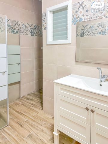 דירה, הרצל, שכונת בן גוריון, מרכז העיר ג', רמת גן