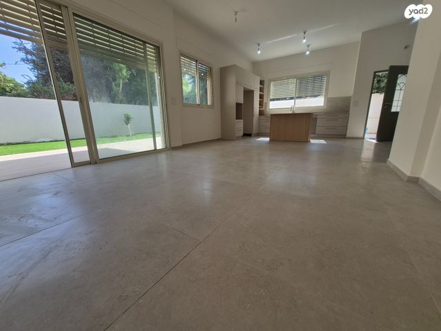 בית פרטי/ קוטג', עמק יזרעאל, קדימה צורן