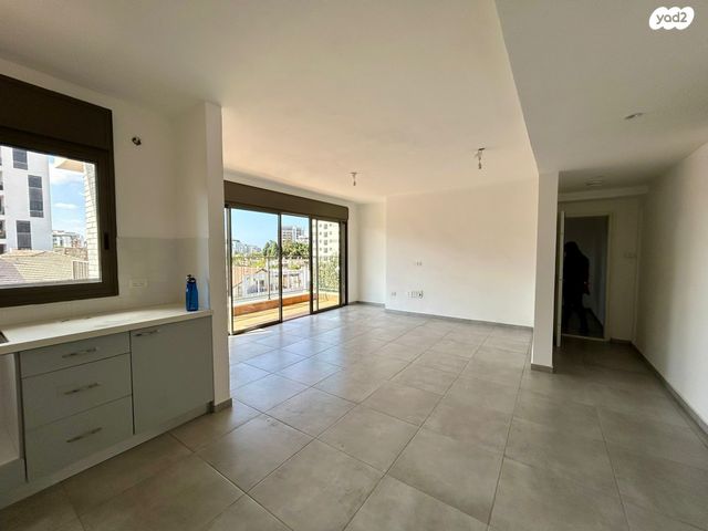 דירה, פנחס רוטנברג 25, נגבה, רמת גן