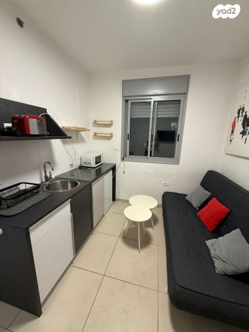 יחידת דיור, ח-501, חולון