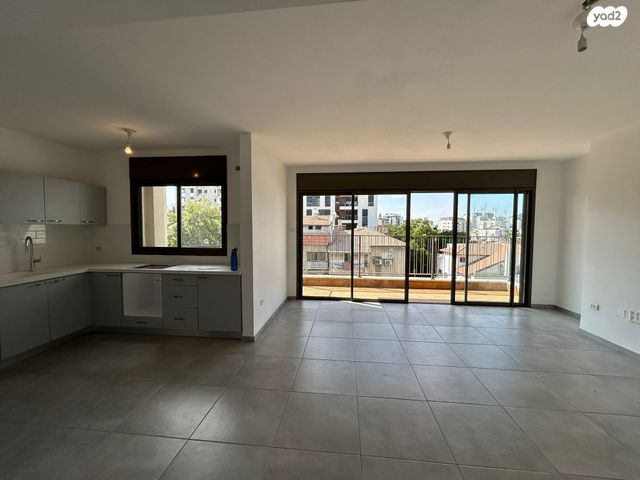 פנחס רוטנברג 25