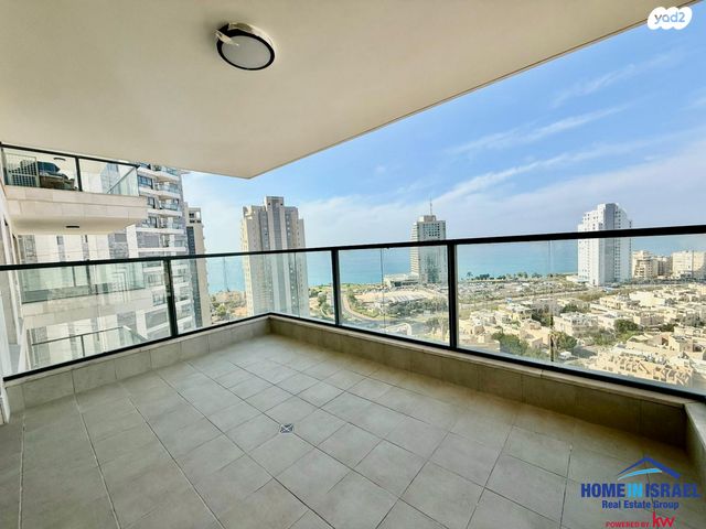 אמנון ליפקין שחק 