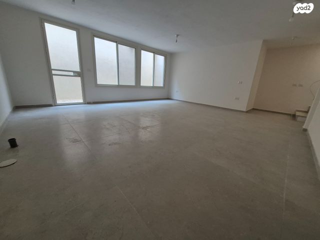 בית פרטי/ קוטג', עמק יזרעאל, קדימה צורן