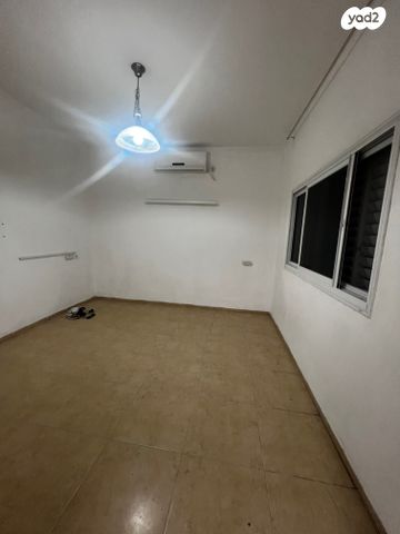 דירה, שדרות הציונות 39, מרכז העיר, קרית אתא