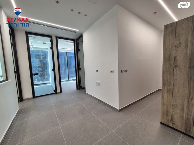 משרדים, החרש, הוד השרון