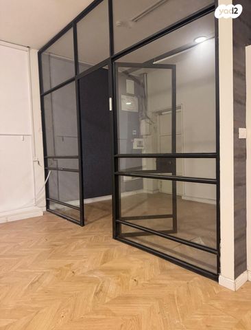 מבני תעשיה, כפר סבא