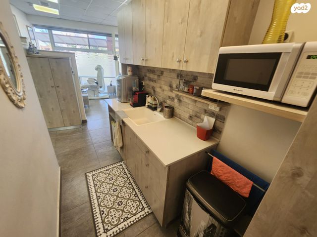 חנויות/ שטח מסחרי, דרך לב השרון 41, צורן, קדימה צורן