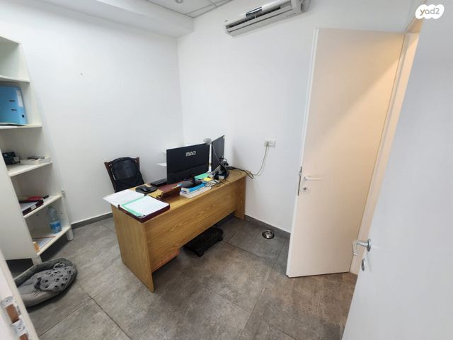 חנויות/ שטח מסחרי, דרך לב השרון 41, צורן, קדימה צורן