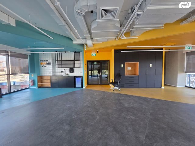 משרדים, דרך ששת הימים, בני ברק