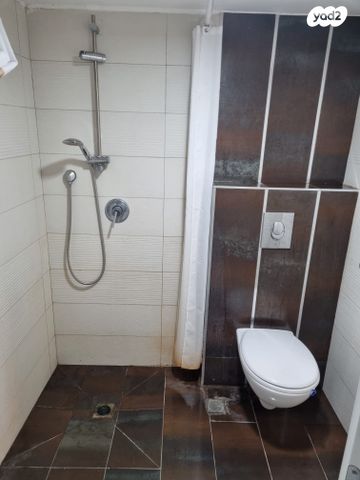 קליניקות, כפר סבא