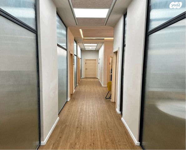 משרדים, אחד העם, מרכז העיר, חדרה