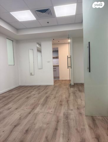 משרדים, כפר סבא