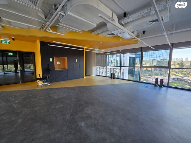 משרדים, דרך ששת הימים, בני ברק