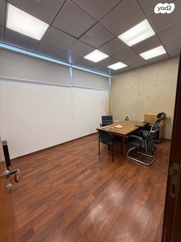 משרדים, חרושת 4, אזור תעשיה קרית ביאליק, אזור תעשיה צור שלום, קרית ביאליק