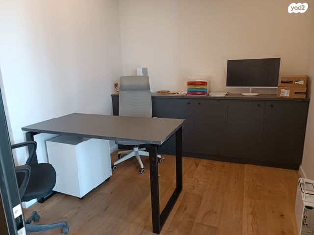 משרדים, סוקולוב 46, מתחם 1200, הוד השרון