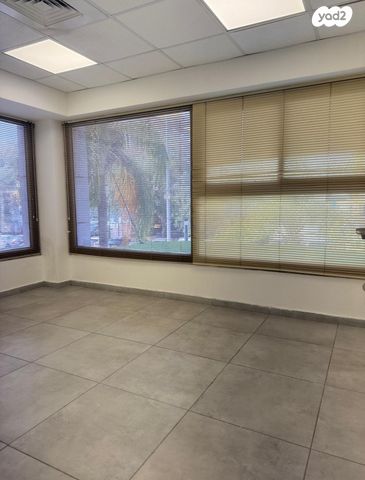 משרדים, כפר סבא