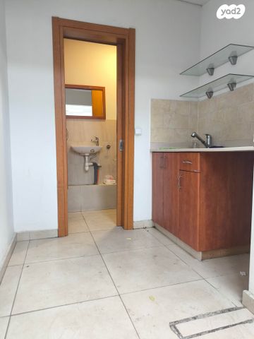 משרדים, רעננה