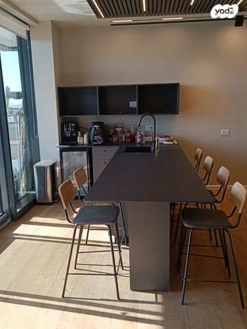 משרדים, סוקולוב 46, מתחם 1200, הוד השרון