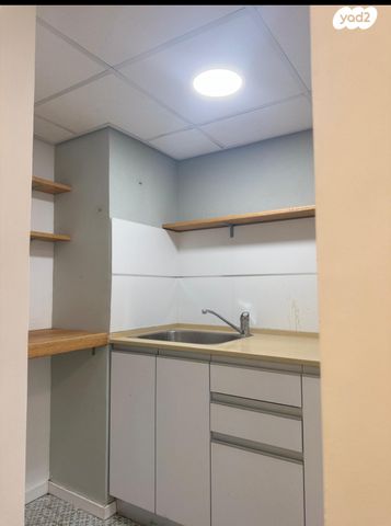 משרדים, כפר סבא