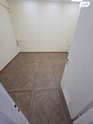 משרדים, שדרות ההסתדרות 20, צומת הקריות, חוף שמן, חיפה