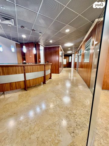 משרדים, בורסה, רמת גן
