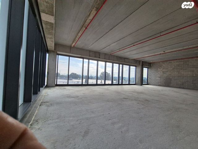 משרדים, הוד השרון