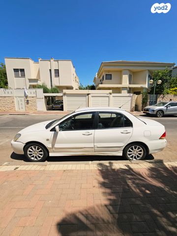 מיצובישי לנסר