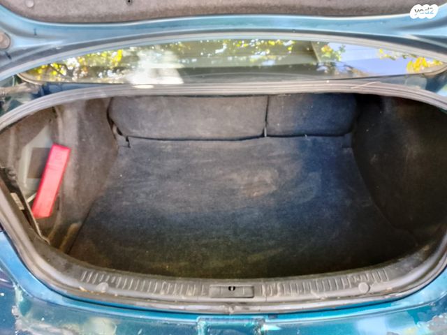 מודעת רכב מאזדה 3