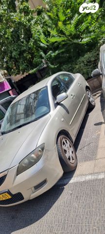 מודעת רכב מאזדה 3