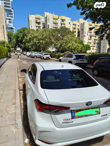טויוטה קורולה