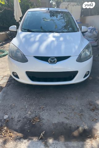 מודעת רכב מאזדה 2