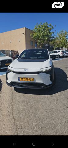 מודעת רכב טויוטה bZ4X