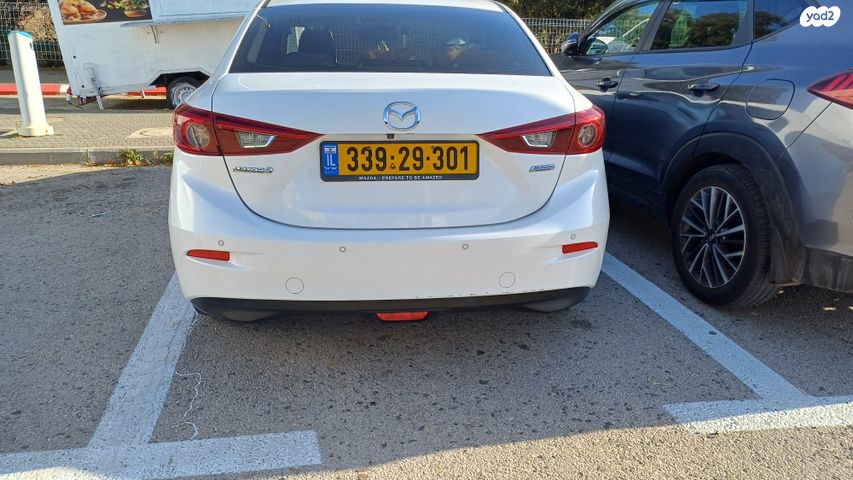 מאזדה 3