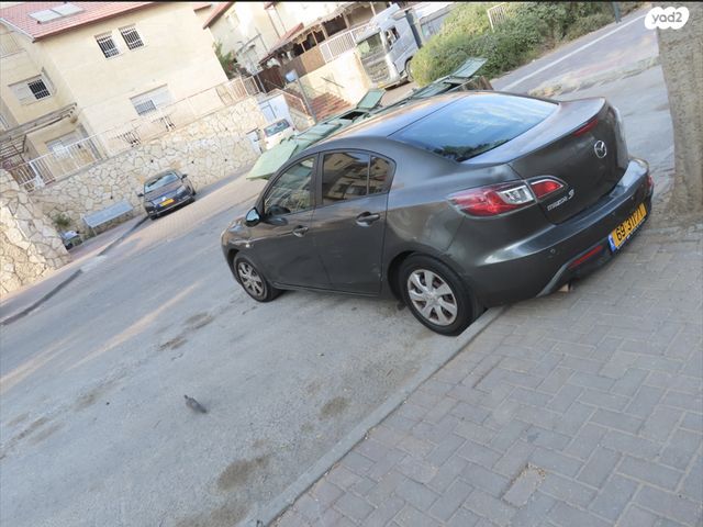 מאזדה 3
