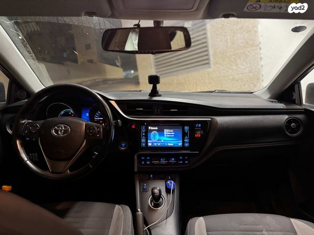 טויוטה אוריס