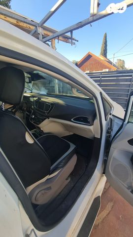 קרייזלר פסיפיקה