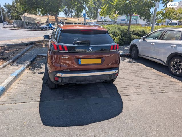 פיג'ו 3008