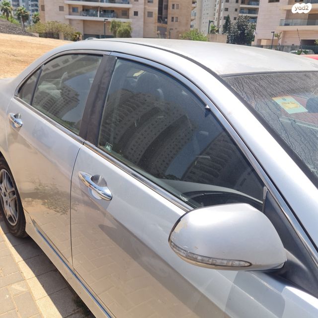 מודעת רכב הונדה אקורד