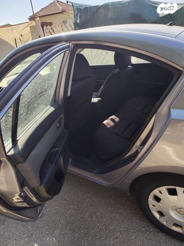 מודעת רכב מאזדה 3