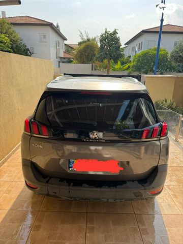 מודעת רכב פיג'ו 5008