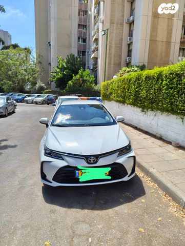 טויוטה קורולה