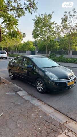 מודעת רכב טויוטה פריוס